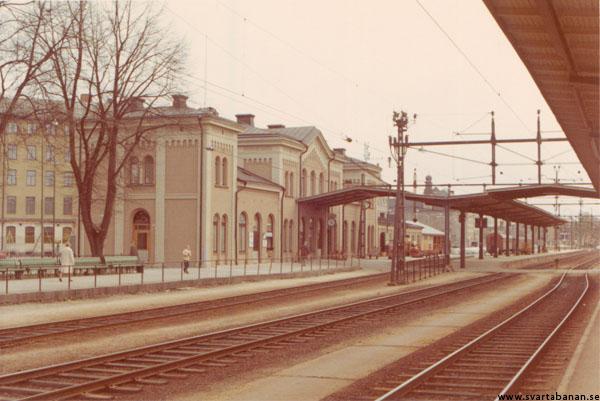 Örebro Central stationshus i maj 1969. - klicka för att stänga rutan