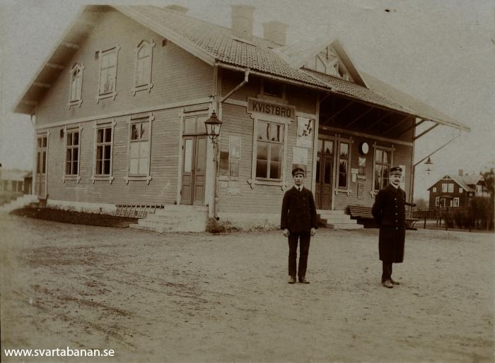 Kvistbro stationshus efter år 1912. - klicka för att stänga rutan