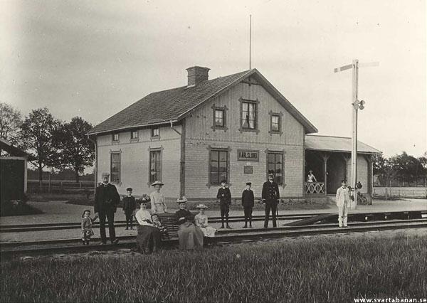 Karlslunds stationhus i början av 1900-talet. - klicka för att stänga rutan