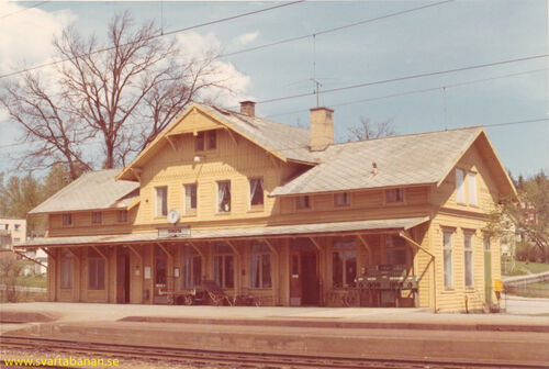 Svartå stationshus i maj 1969. - klicka för att förstora