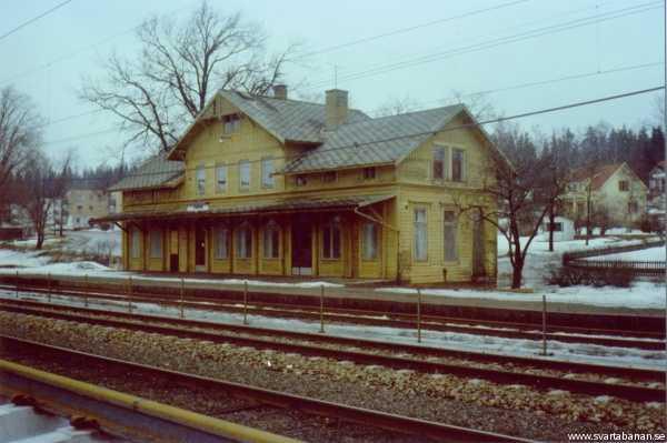 Svartå stationshus i början av 1980-talet. - klicka för att stänga rutan