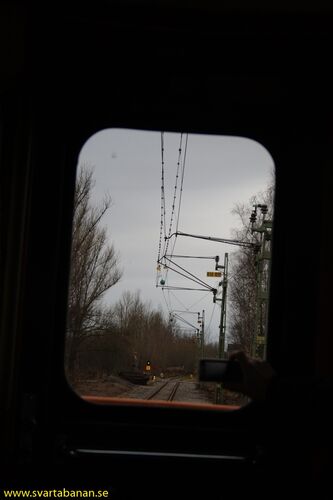 Vägkorsningen Örnsrogatan på väg ut mot Bista den 8 december 2007. - klicka för att förstora