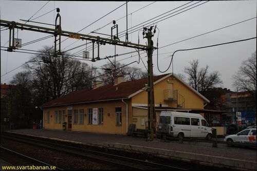 Örebro Södra stationshus den 8 december 2007. - klicka för att förstora