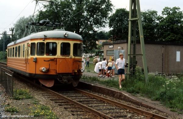 Tåg 3067 i Svartå den 24 juni 1985. - klicka för att stänga rutan