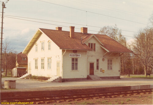 Kvistbro stationshus i maj 1969. - klicka för att förstora