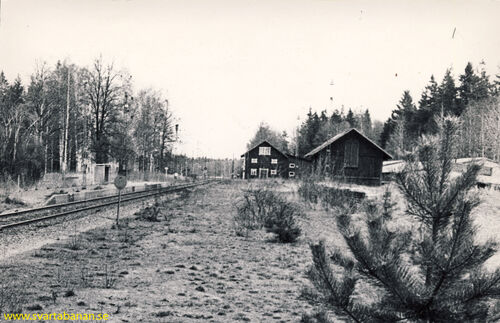 Bangården i Kvistbro hösten 1976. - klicka för att förstora