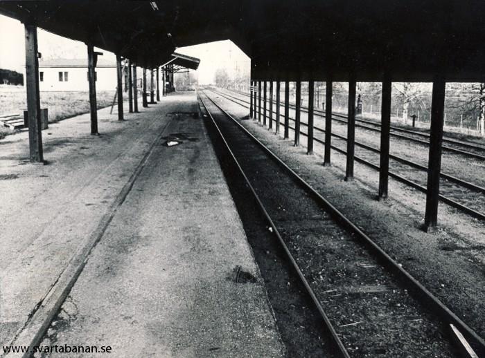 Lastkajen i Latorpsbruk hösten 1978. - klicka för att stänga rutan