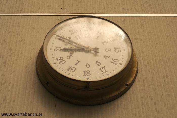 Stationsuret från Vintrosa den 14 augusti 2008. - klicka för att stänga rutan