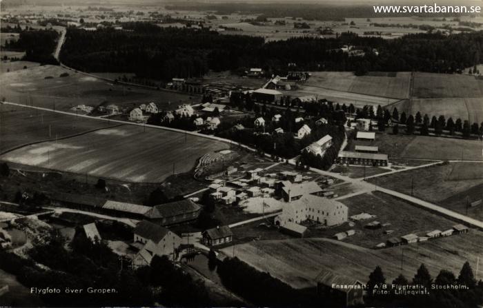 Flygfoto över Gropen efter 1937. - klicka för att stänga rutan