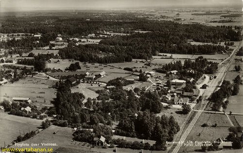 Flygfoto över Vintrosa någon gång efter 1937. - klicka för att förstora