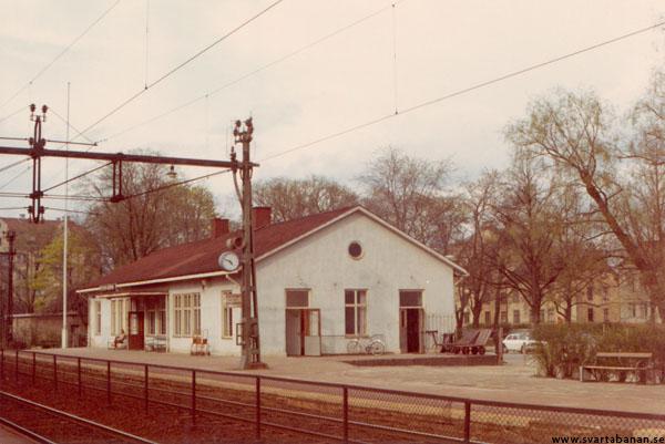Örebro Södra stationshus i maj 1969. - klicka för att stänga rutan